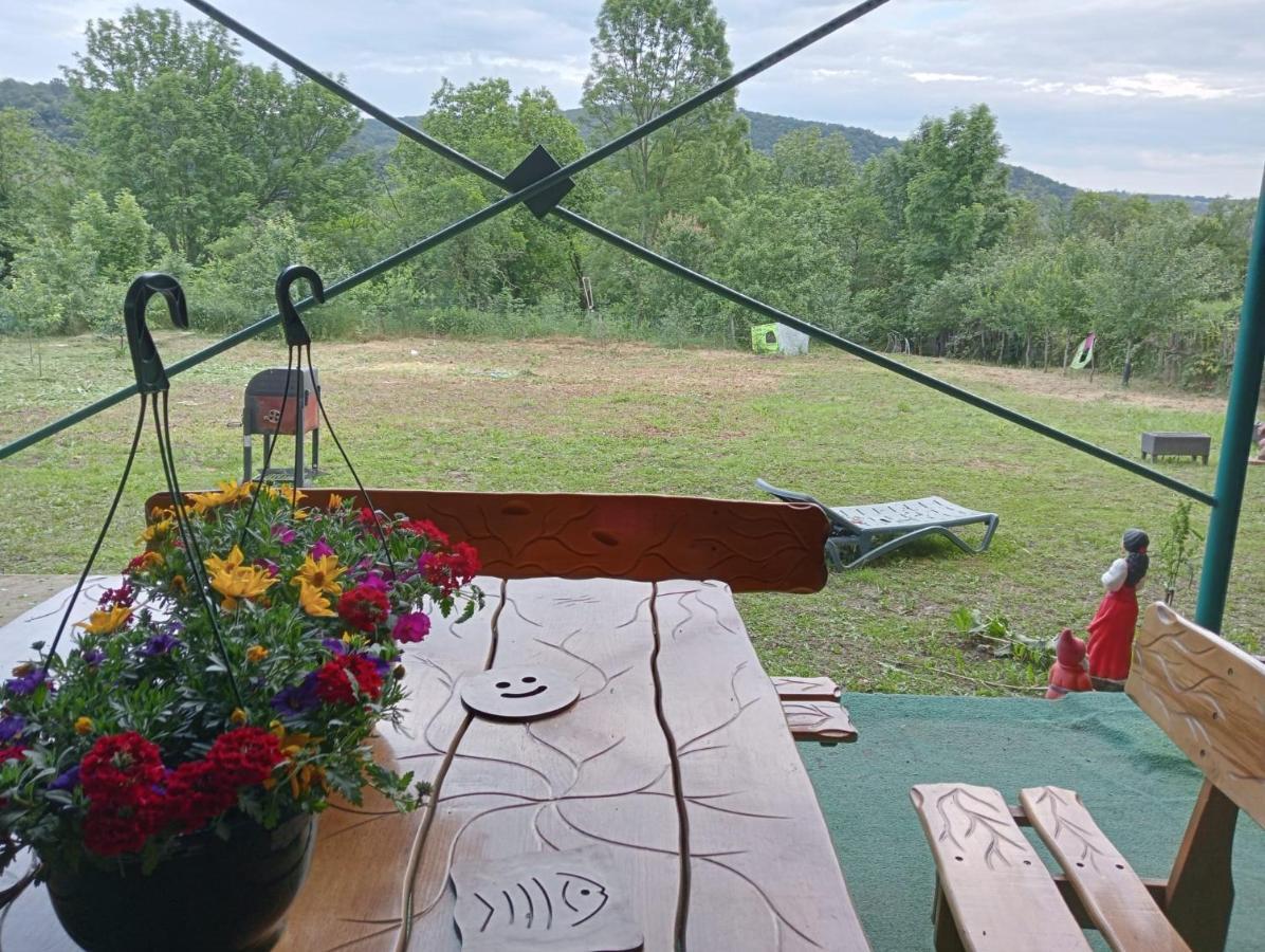 Hello Nature House - Cheile Nerei, Carasului, Garlistei Giurgiova Eksteriør bilde